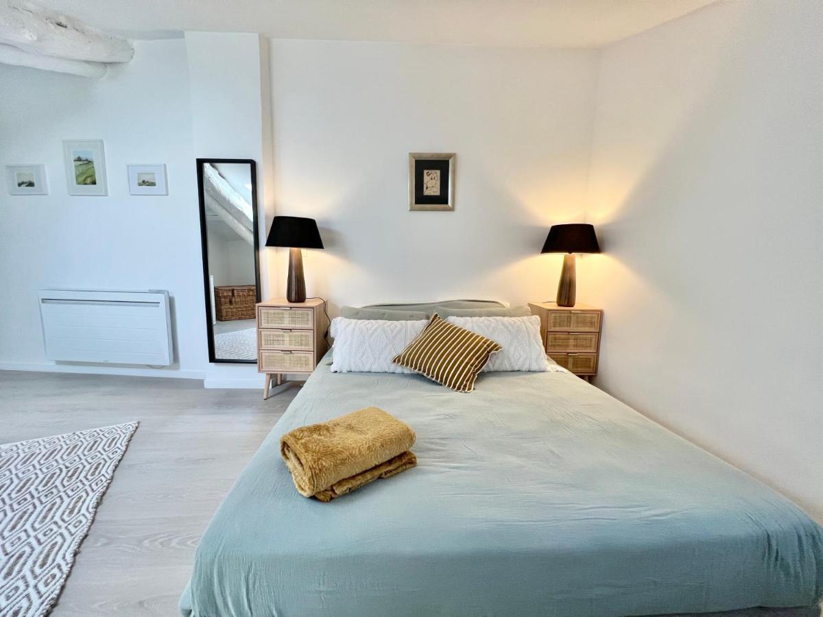 Maison De Village Au Calme. Lourmarin Dış mekan fotoğraf
