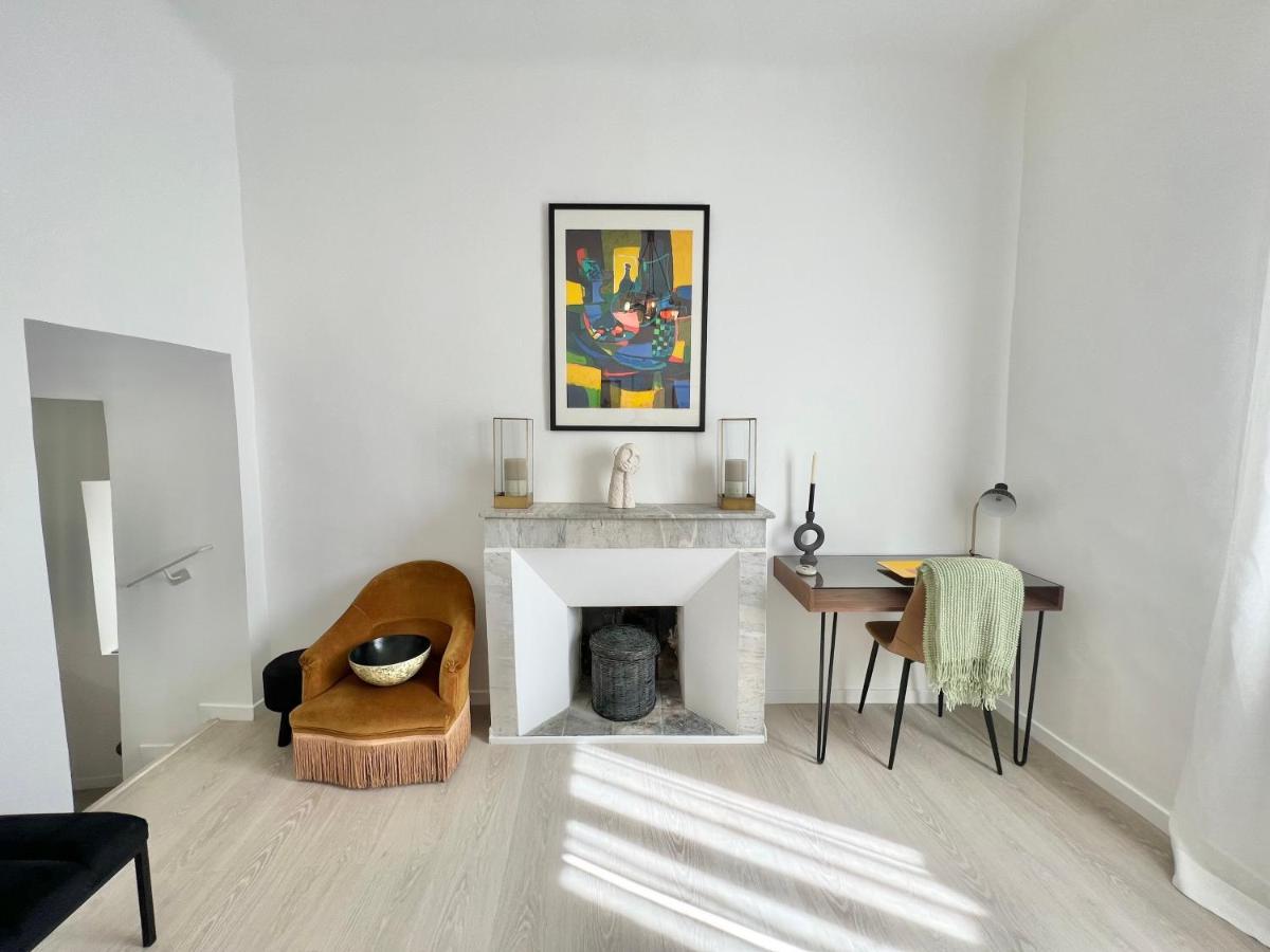 Maison De Village Au Calme. Lourmarin Dış mekan fotoğraf