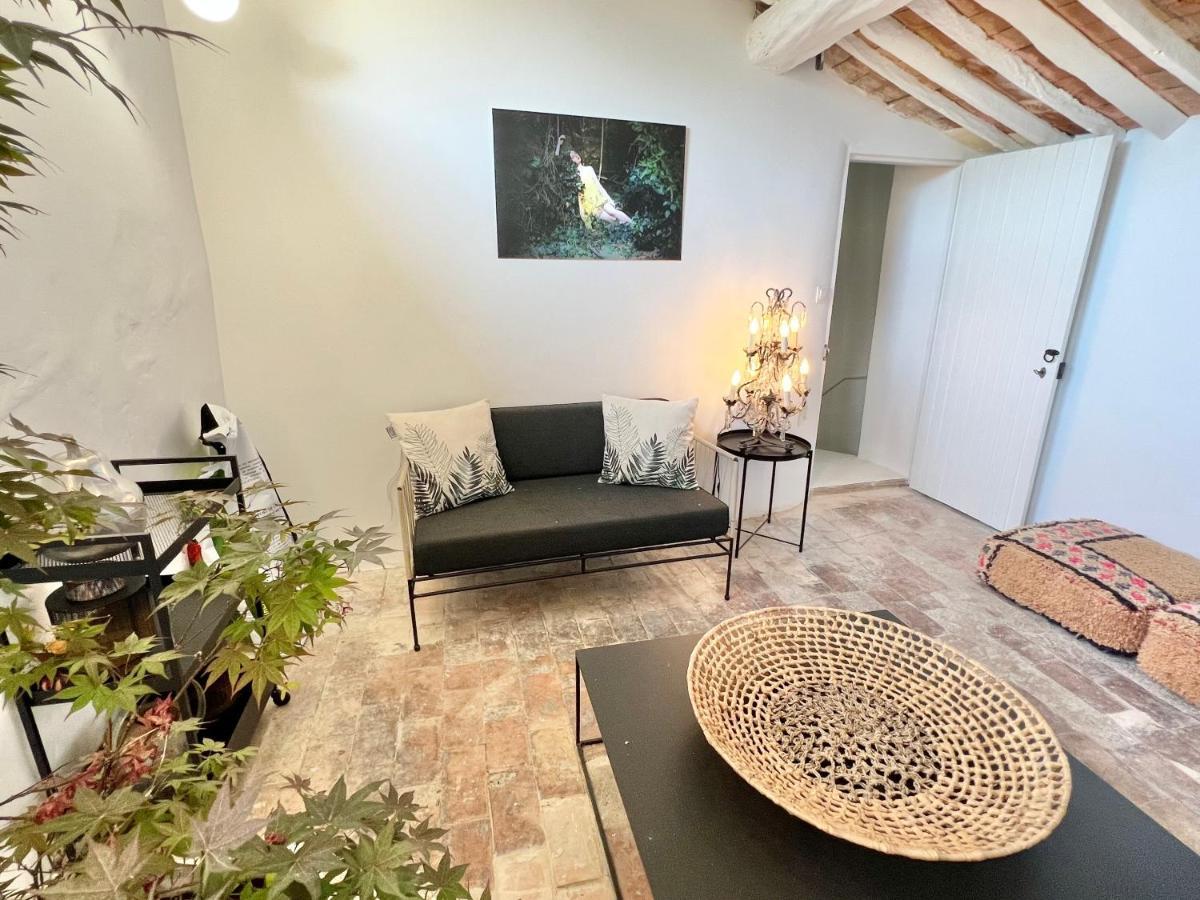 Maison De Village Au Calme. Lourmarin Dış mekan fotoğraf