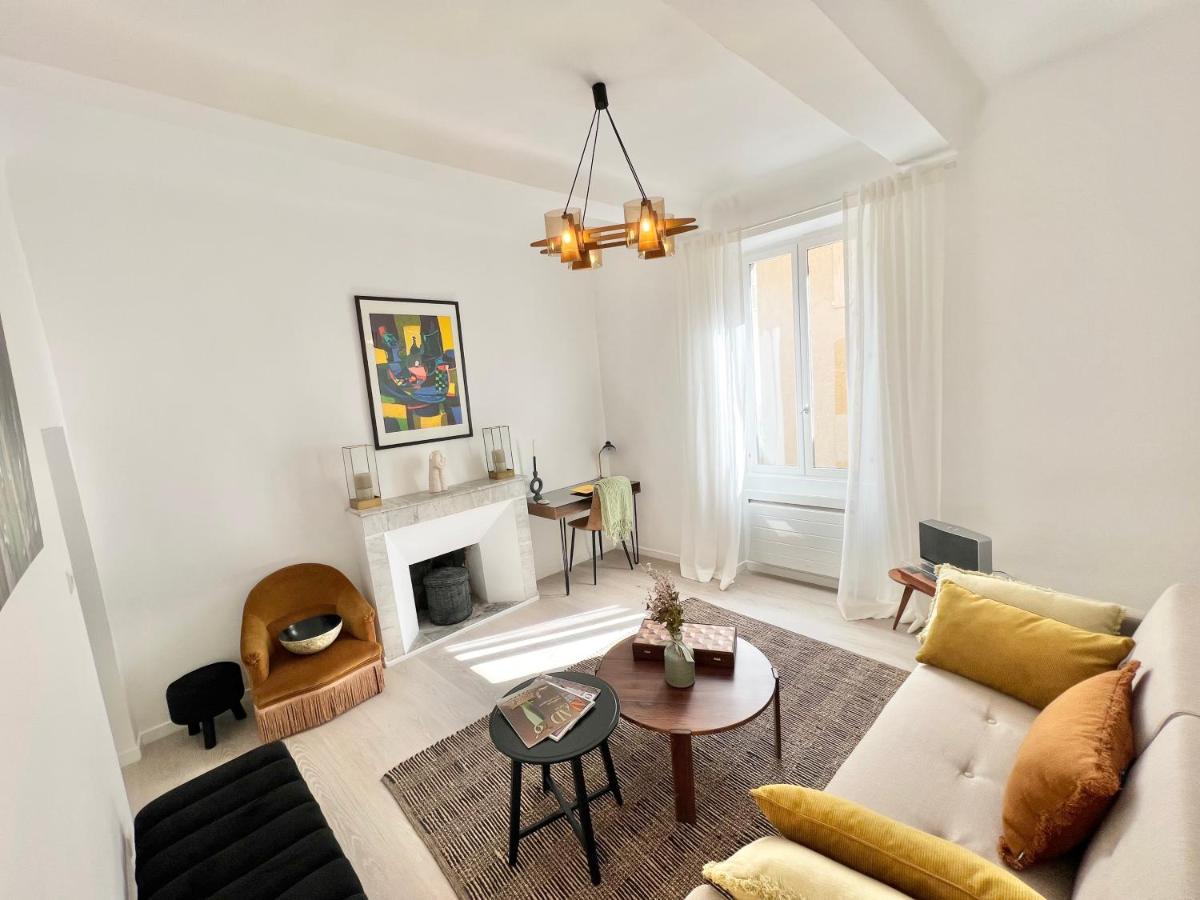 Maison De Village Au Calme. Lourmarin Dış mekan fotoğraf